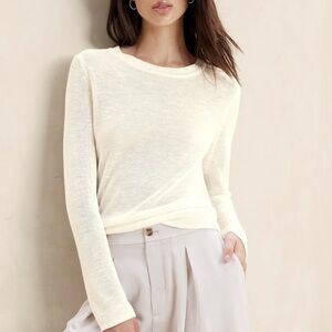 Banana Republic Factory Pointelle Pullover Sweater; Color: Snow Day